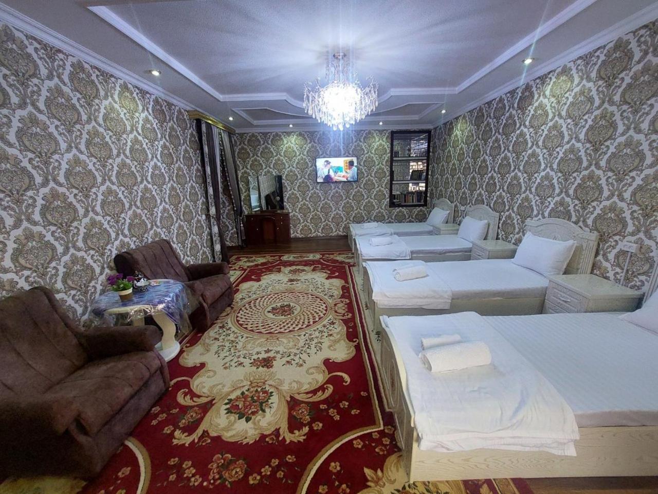 Family Guest House Seven Szamarkand Kültér fotó